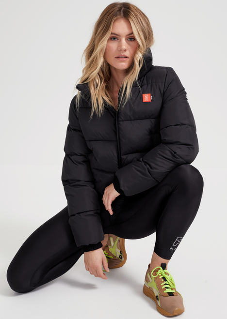 Ramp Run Puffer Jacket in Black